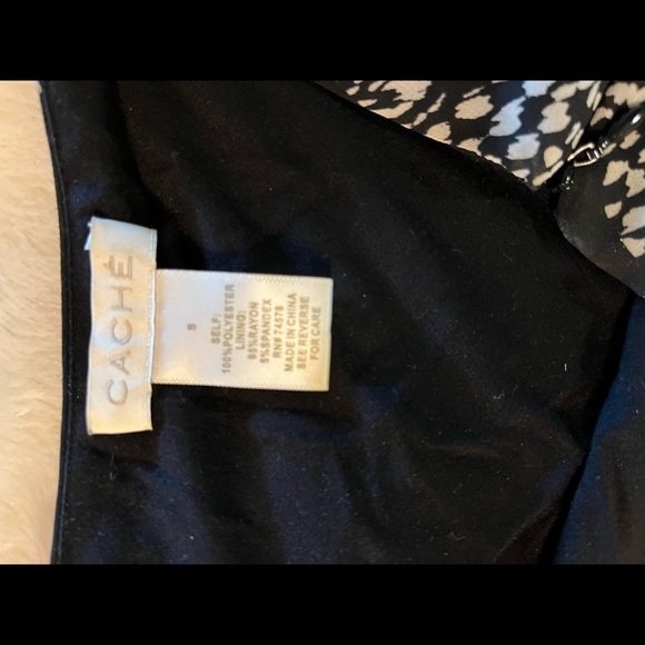 Cache’ bare shoulder top in black,blue, lime - Picture 3 of 4